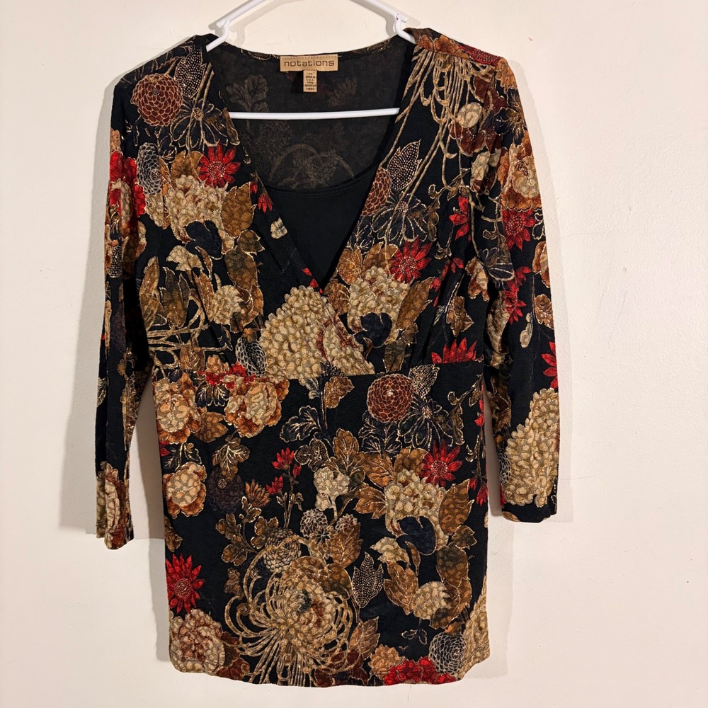 Notations Floral Faux Wrap Top Womens M Black Gold Red Metallic MFKF0108